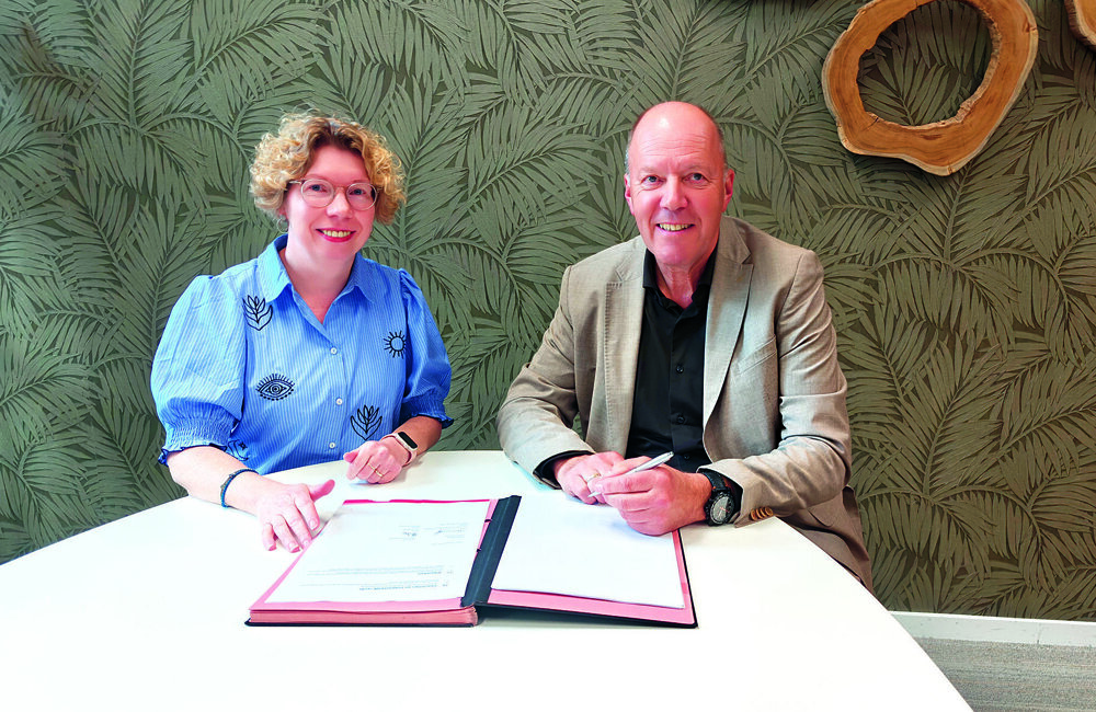 Ondertekening bouwteam.jpg