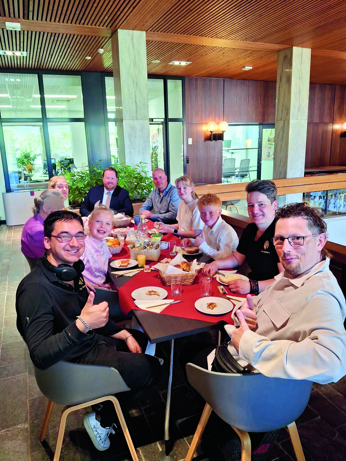Samen lunchen in 't Lossers Hoes.jpg